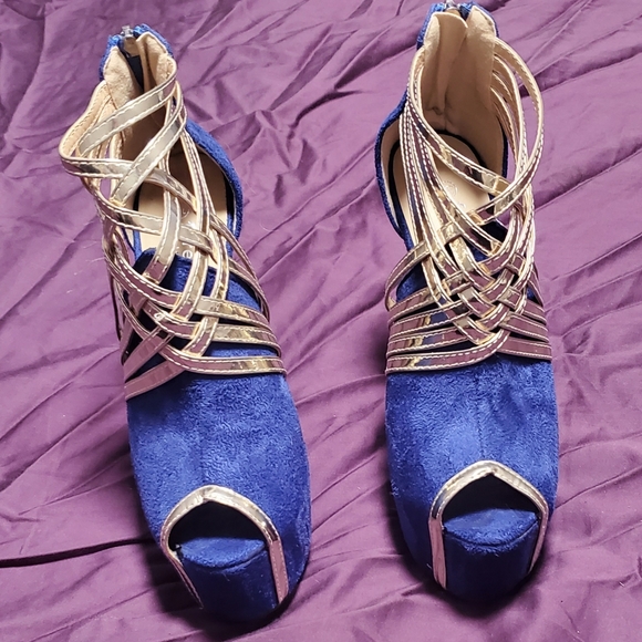 New Navy and gold booties size 10 - Picture 3 of 5